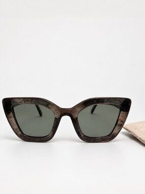 Meller Azalee Sepia Olive Sunglasses NEW Unused Cat-Eye Soft Case